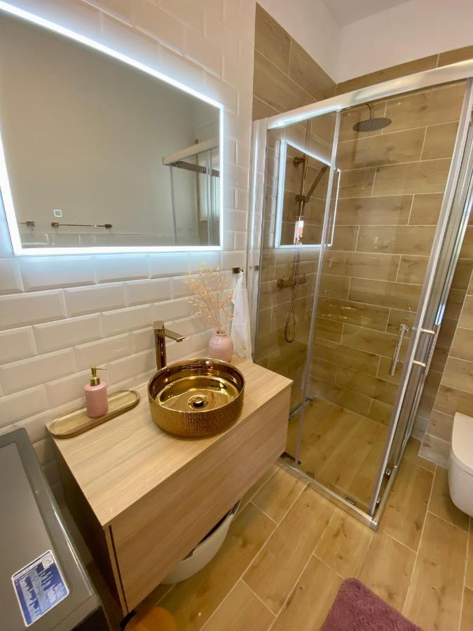 Lumar Holidays And Apartments Преко Экстерьер фото