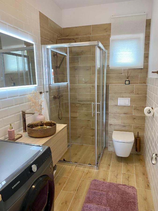 Lumar Holidays And Apartments Преко Экстерьер фото